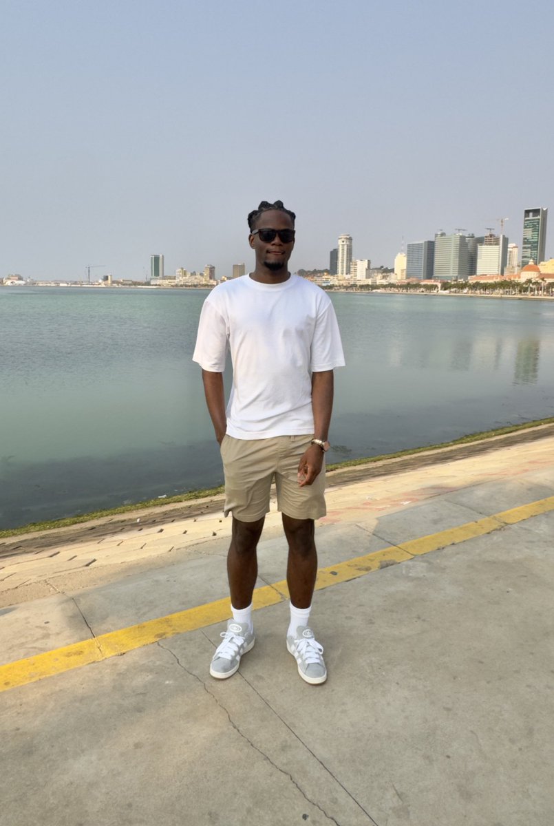 GloSoCool's tweet photo. Last summer in Luanda, Happy independence day 🇦🇴 #Angola #Luanda https://t.co/eD97v4GJv1