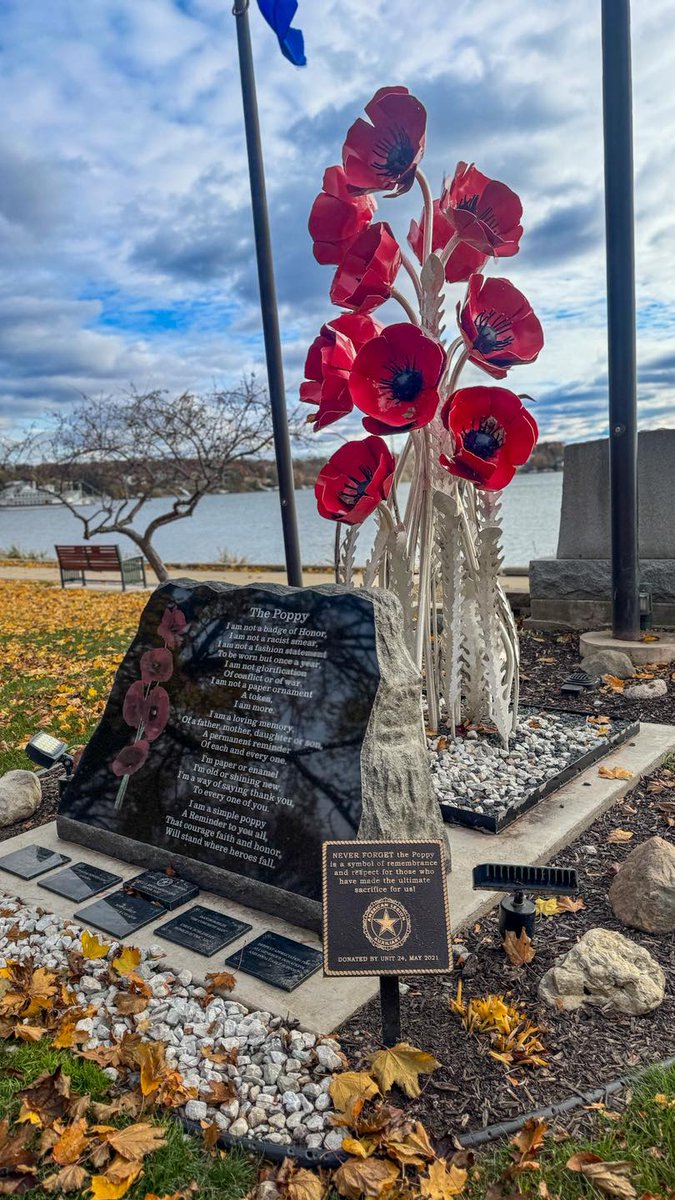 On this Veterans Day, we hit pause to take a moment to reflect at Lake Geneva's Veterans Memorial. To every veteran — past and present — thank you for your service and sacrifice. 

Today and every day, we can honor our veterans by supporting those who continue to serve our