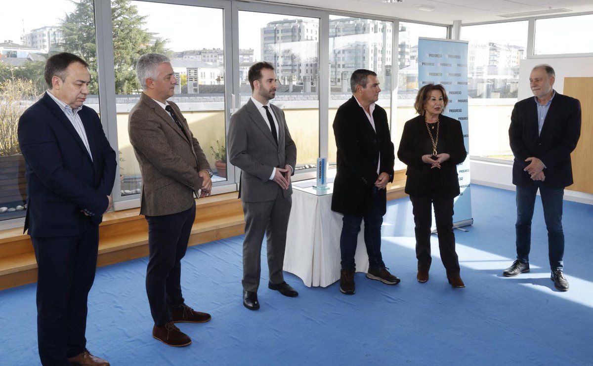 HectorAcebo's tweet photo. XIII CERTAME ‘CONTOS DE VERÁN’

Primeiro premio co relato ‘Ramón da Granda’

📸 Sebas Senande

@elprogreso_Lugo 
@Xunta https://t.co/DNcWCvZSdr