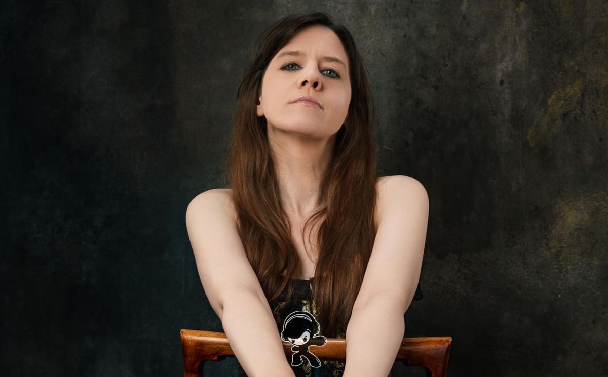 Alexis Lace nos presenta un tema alternativo con tintes de trip-hop y toques experimentales que se sienten como un viaje introspectivo con Tequila Sunrise.
expansionradial.mx/alexis-lace-te…