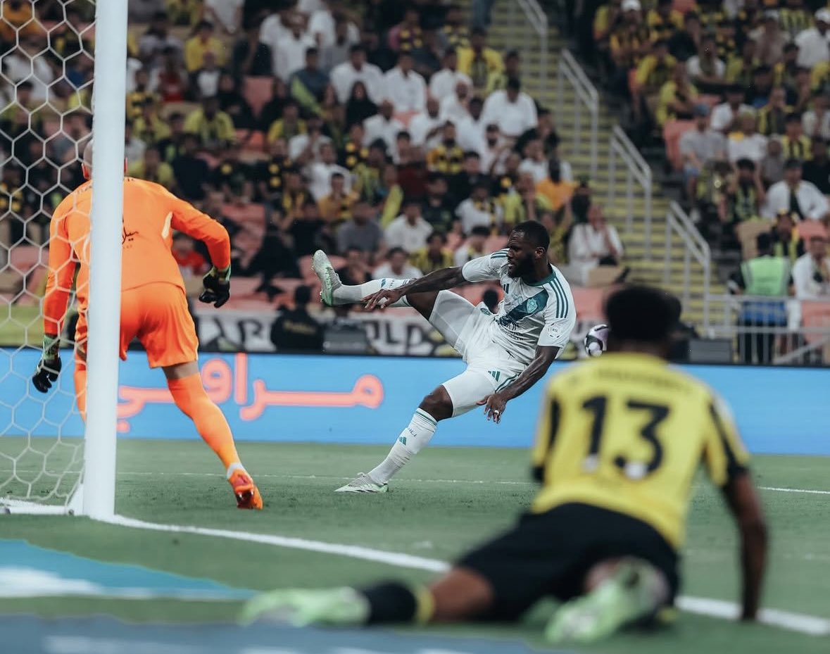 كان بتكون الصور خيالية لو كملت مع كيسية😢💔