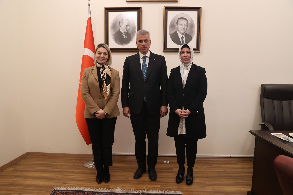 📍TBMM

Sağlık Bakanımız Sayın <a href="/drmemisoglu/">Prof. Dr. Kemal Memişoğlu</a>’nu Abana Belediye Başkanımız Sayın <a href="/OyarSeda/">Seda Oyar</a> ile birlikte ziyaret ettik…

İlimize ihtiyaçlarına dair ve özellikle yapımında büyük oranda sona  gelinen Bozkurt-Abana Devlet Hastanesinin hizmete girmesi için ilettiğimiz  taleplerimize