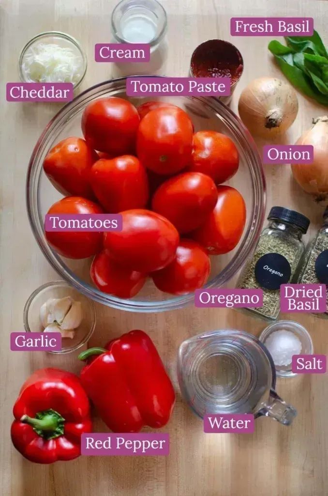 FANTASTIC tomato soup! 

Recipe calls for fresh tomatoes, garlic, onions, red bell peppers, tomato paste, oregano, basil, water and a little salt - cream is optional.

RECIPE: buff.ly/3D014vO
#homemade #RecipeOfTheDay