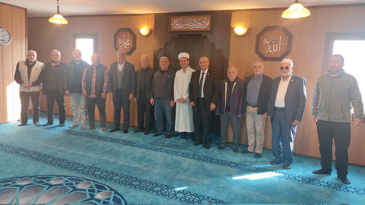 Ticaret Merkezi Camimiz de Cumhuriyetimizin Kurucusu Gazi Mustafa Kemal Atatürk İçin Kuran Okunmuştur.
Kocaeli Valimize
İl Müftümüze
Site Başkanımıza
Cami İmamımıza 
Gölcük Temad Yöneticilerine Saygı ve Minnetlerimi Sunarım.