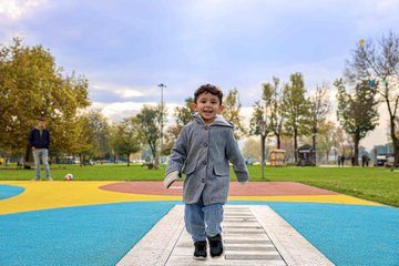 Sakarya’da Çocuklar İçin Eğlenceli Oyun Alanları Açıldı