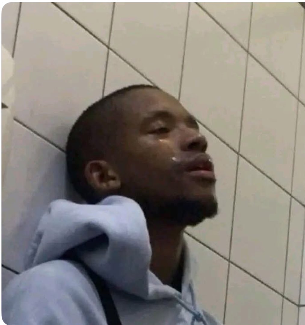 Can't believe these Boyz in ibanda have stolen my phone, ofnow I'm using <a href="/ArthurHaile1/">Hajji Arthur T🤍</a> phone, till tomorrow when I get another phone, I thank u <a href="/NinyeTabz/">Tabz</a> for allowing me to inconvenience u, I'm optimistic that we shall find it,  fingers crossed 🤞