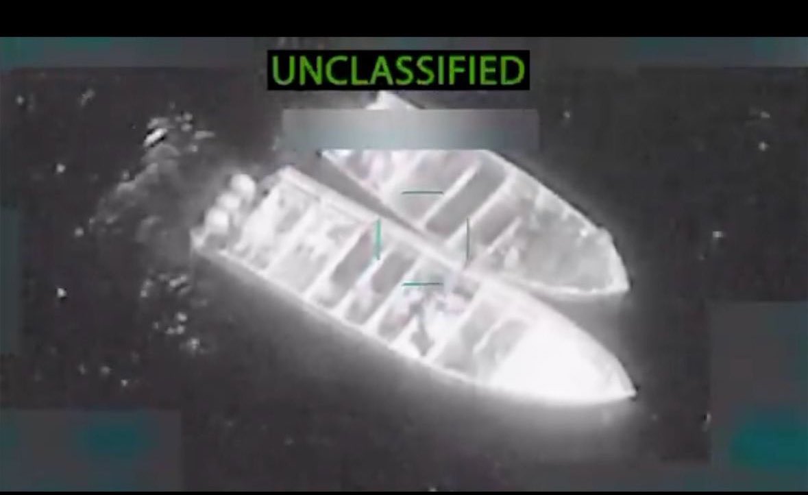 Osint613's tweet photo. BREAKING 🔴

CNN: Britain has stopped sharing intelligence with the United States on suspected drug-smuggling ships in the Caribbean, citing concerns that U.S. military strikes on those vessels are unlawful. https://t.co/CPXkC0C9XH