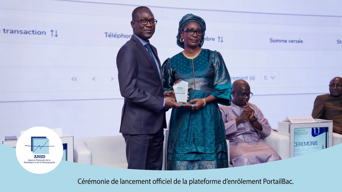 statsenegal's tweet image. Lancement officiel de la plateforme d’enrôlement PortailBac.

Fin des clés USB, vignettes papier remplacées par des versions digitales et archivage des bulletins depuis 2006.
Cérémonie présidée par le MESRI, l’ANSD et l’Office du Bac.
#ANSD #MEPC #MESRI #PortailBac #PHASAOC