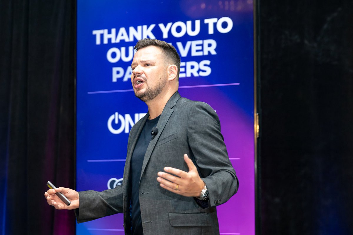 SearchDecoder's tweet image. I’m excited to be leading a “SEO in the Age of AI” masterclass at Digital Summit Raleigh this Thursday, Nov 13, 2025. Join me to explore how AI is reshaping search — from Google’s AI Overviews to ChatGPT — and learn the tools and strategies to futureproof your SEO in 2025 and…