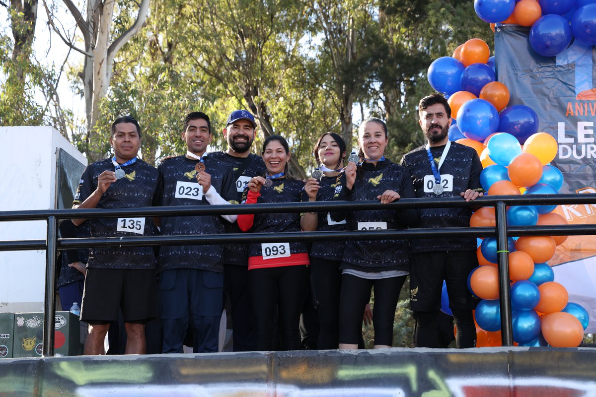 LeoniMexico's tweet photo. 🏃‍♀️¡En sus marcas, listos, conecta con LEONI!

Más de 200 corredores participaron en la Carrera LEONI 5K Durango, demostrando energía, esfuerzo y unión.
Cada paso nos conecta hacia nuevas metas. 💪✨
🔗 https://t.co/3yymsI2kIV

#LEONIMéxico #LEONIDurango #CarreraLEONI5K https://t.co/tbCkjmulME