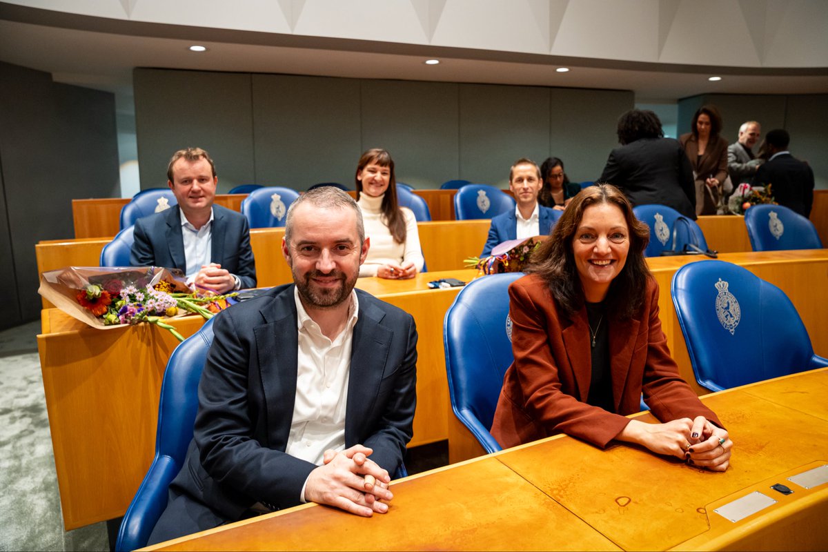 jimmydijk's tweet photo. Vandaag nemen we afscheid van Bart van Kent en Michiel van Nispen. Twee ervaren Kamerleden die zich jarenlang binnen en buiten het parlement hebben ingezet.

Bart en Michiel bedankt voor alles wat jullie hebben gedaan voor mensen en de SP. https://t.co/xFed5Bl1je