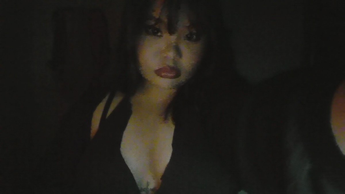 avelineee tweet media