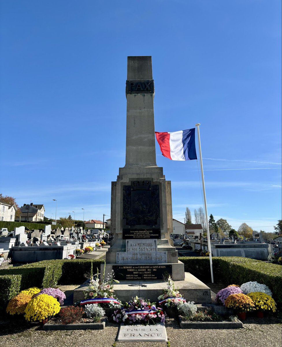 Energie87200's tweet photo. Reconnaissance éternelle.

#SaintJunien #11Novembre #commémoration #mémoire #reconnaissance #recueillement #paix https://t.co/9Ro3rYbN1e