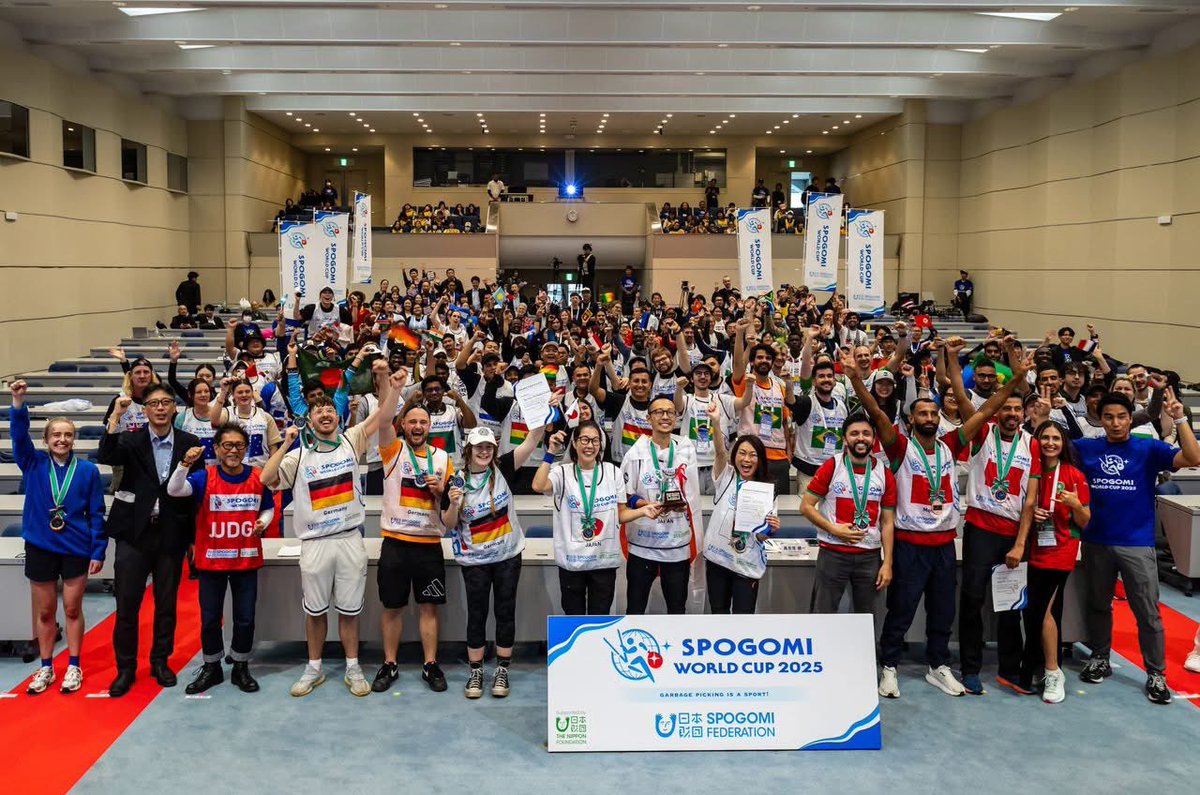 JapanEmb_SV's tweet image. 🏃‍♂️🗑️ Copa Mundial #SpoGOMI 2025 en Tokio. 🇸🇻 ¡Felicidades al equipo de Tejutla, El Salvador, que compitió!

Lema: &quot;El deporte más ecológico&quot;. El 80% de la basura marina viene de ciudades. ¡La acción es de todos!

#SpoGOMI2025 #ElSalvador #LimpiezaGlobal