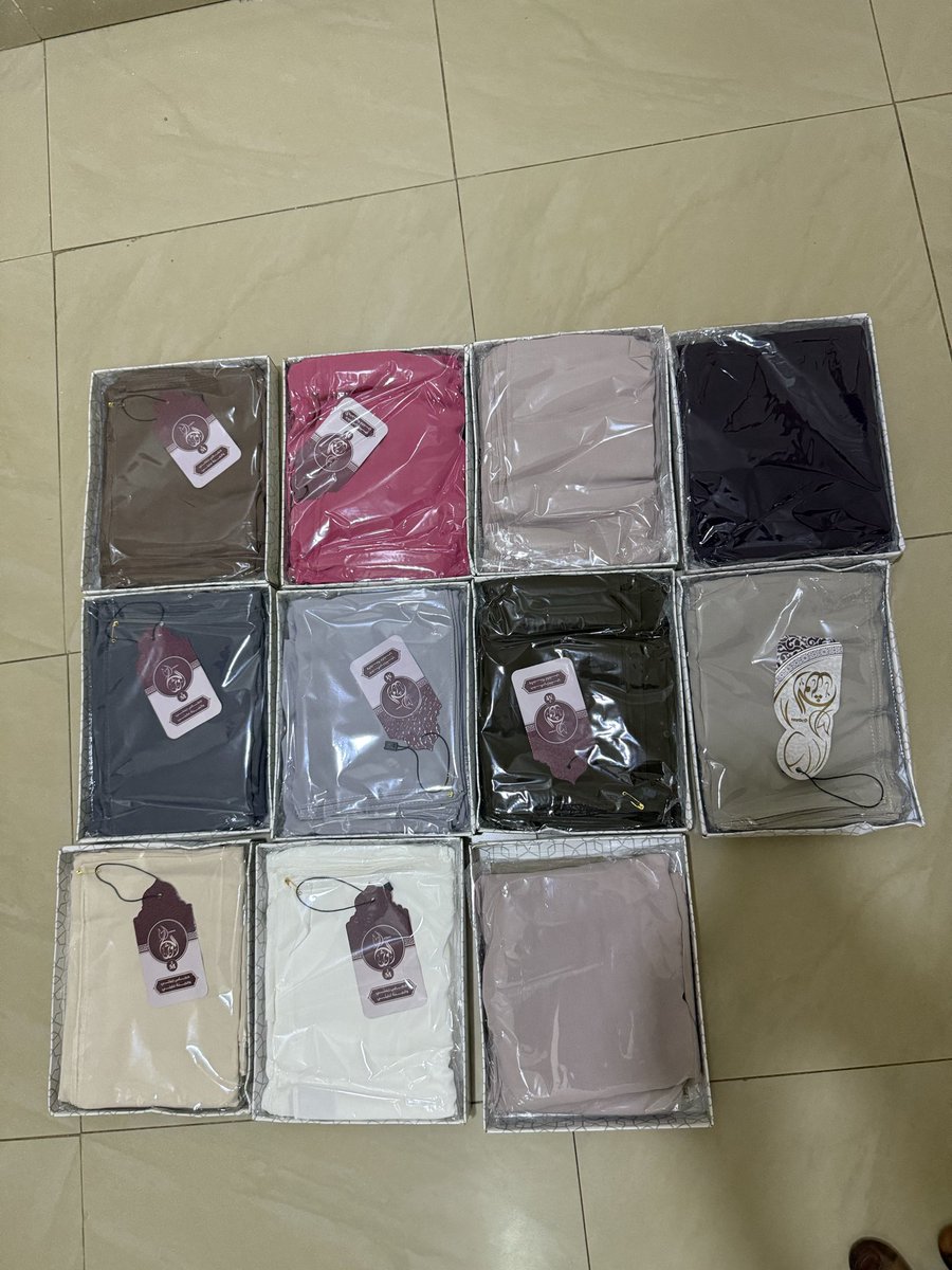Amnahhh__'s tweet photo. have these lovely soft chiffon veils  going for just 13k and 10k👌🏽✌🏽😌hurry and grab yours
RT please my customers might be on your TL.Thank you 🙏🏻 https://t.co/JO99wSuNro