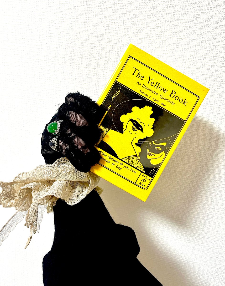 ビアズリー展の思い出。色々と見ながらこの人が現代日本に居たらどうなってしまうんだろう?などと思いました。
お話してたファッションに関しては何となくなものになりました。弱い。 