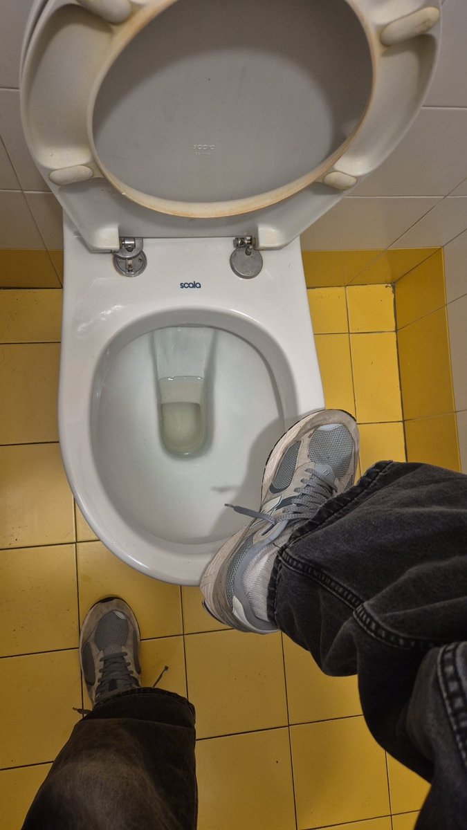 master_alexx tweet media