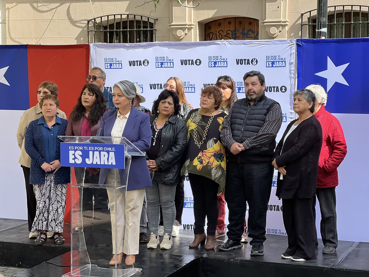infogatecl's tweet photo. #Jara pide al #Gobierno reponer distintas #glosas, incluso la republicana https://t.co/kSjeGnMHUs https://t.co/Itol8TNl6q