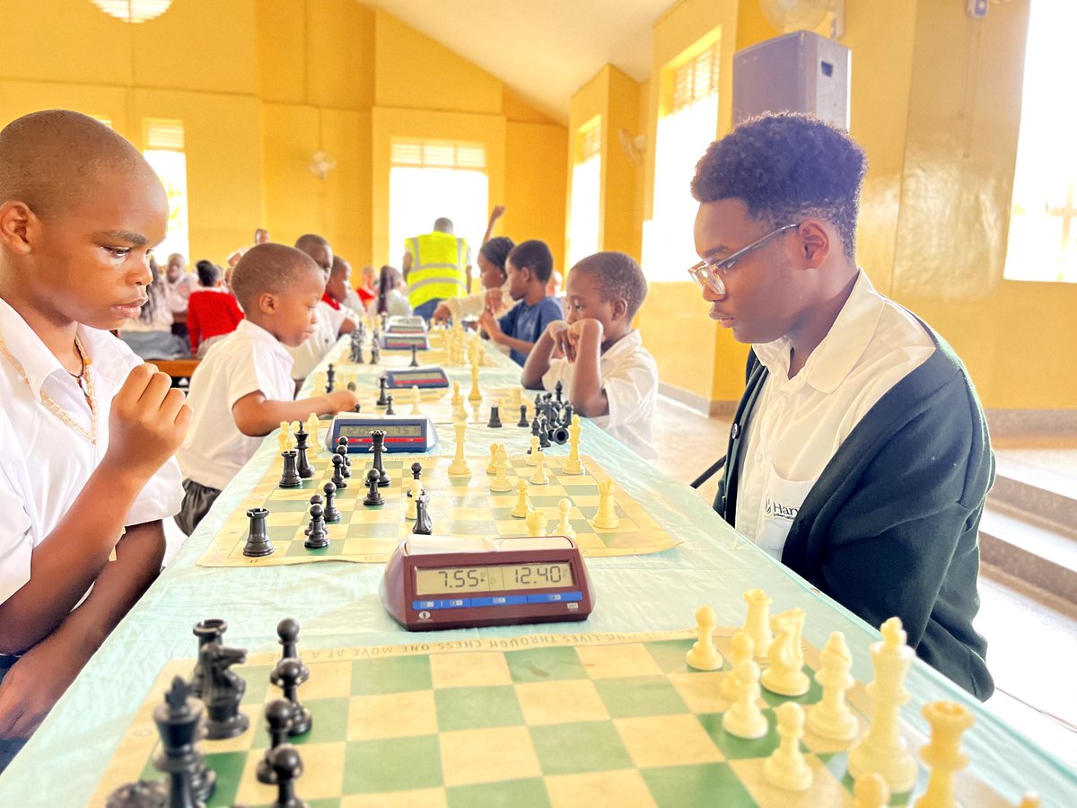 his_ug_'s tweet image. ♟️ Strategic minds at work! Our students showcased focus, patience, and brilliance during the chess competition. #HIS #ChessChallenge