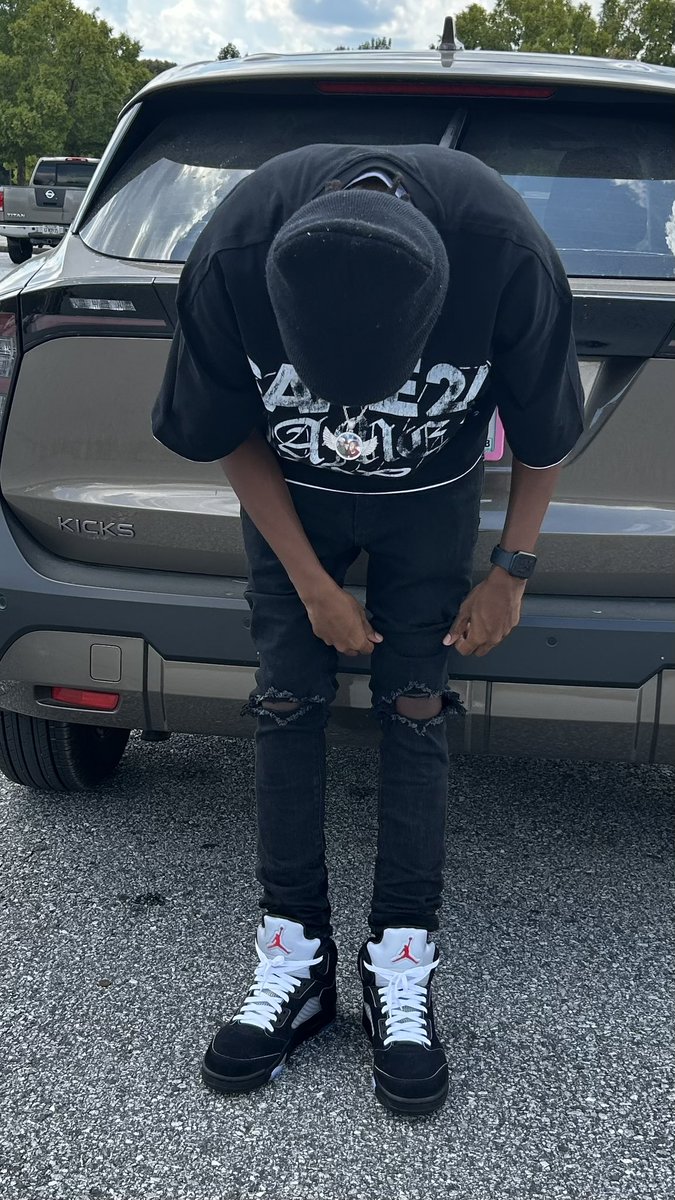 notcassius_'s tweet photo. fit &amp; bro https://t.co/5pUwYabLQe