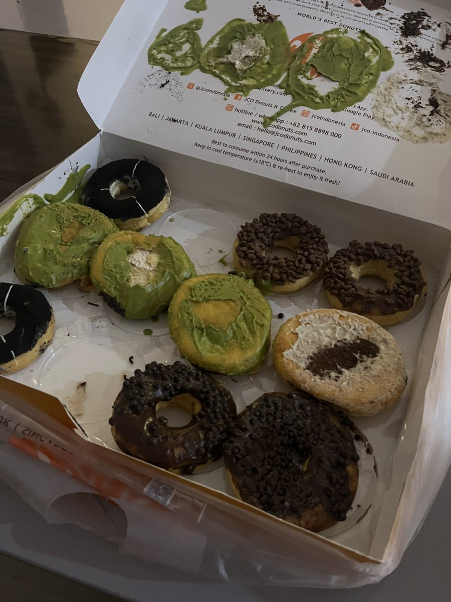 popmie toping donat penyet