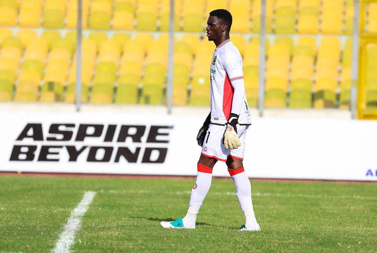 Goalkeeper Dari Aziz Haruna is set to start for Asante Kotoko on Wednesday in their week 7 outstanding fixture against Vision FC. 

Mohammed Camara is not available due to a national team call-up with Guinea.