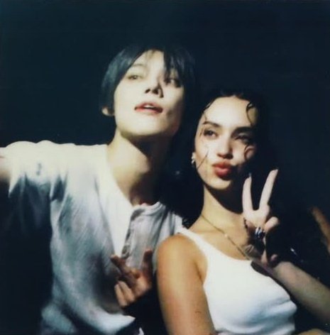 Tuvalttto's tweet photo. This's a duo that will go down in history
#LMTYftDaniela
#YeonjunxDaniela https://t.co/i9QzZXJ1Df