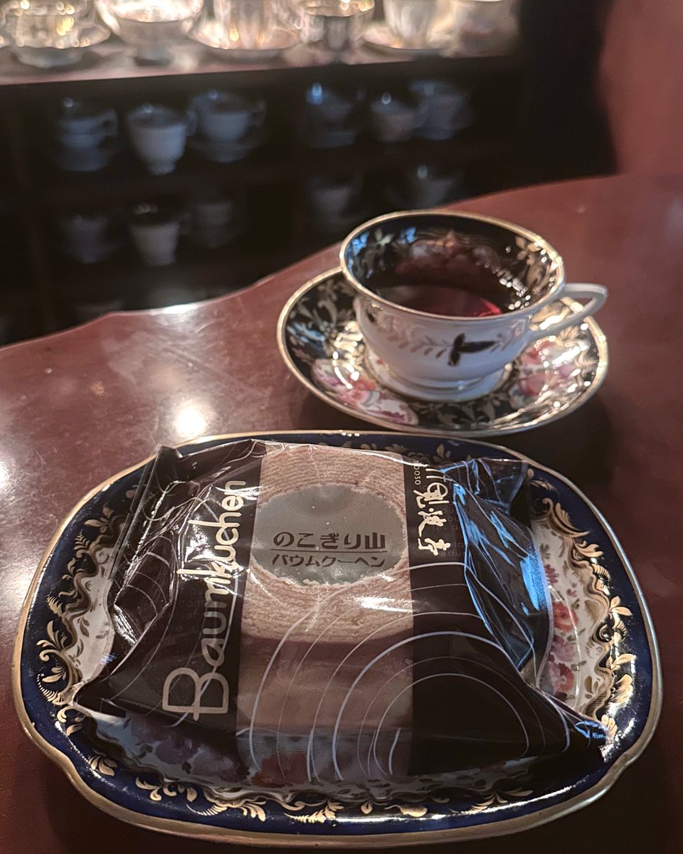 アンティークカップ☕好きのレストランの人 (@xEkbMLA8fnlxca5