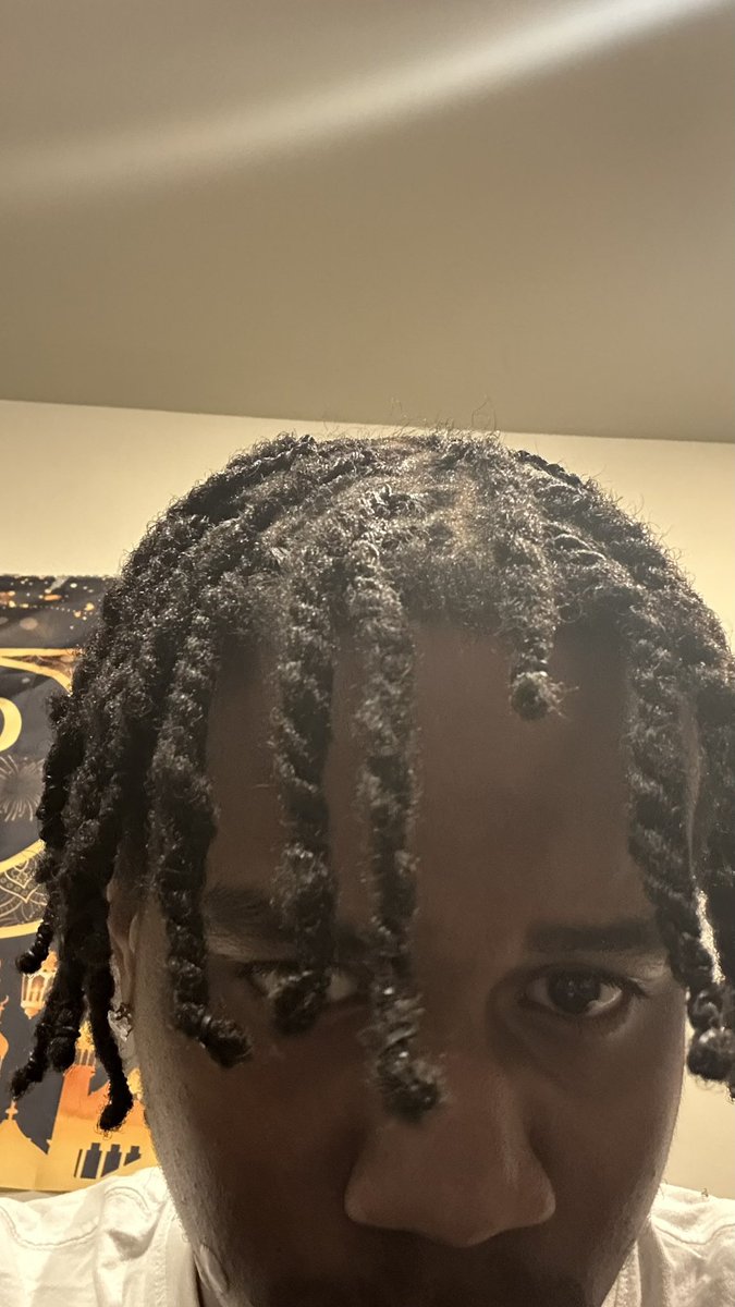 notcassius_'s tweet photo. chat https://t.co/8YlSe61rgD