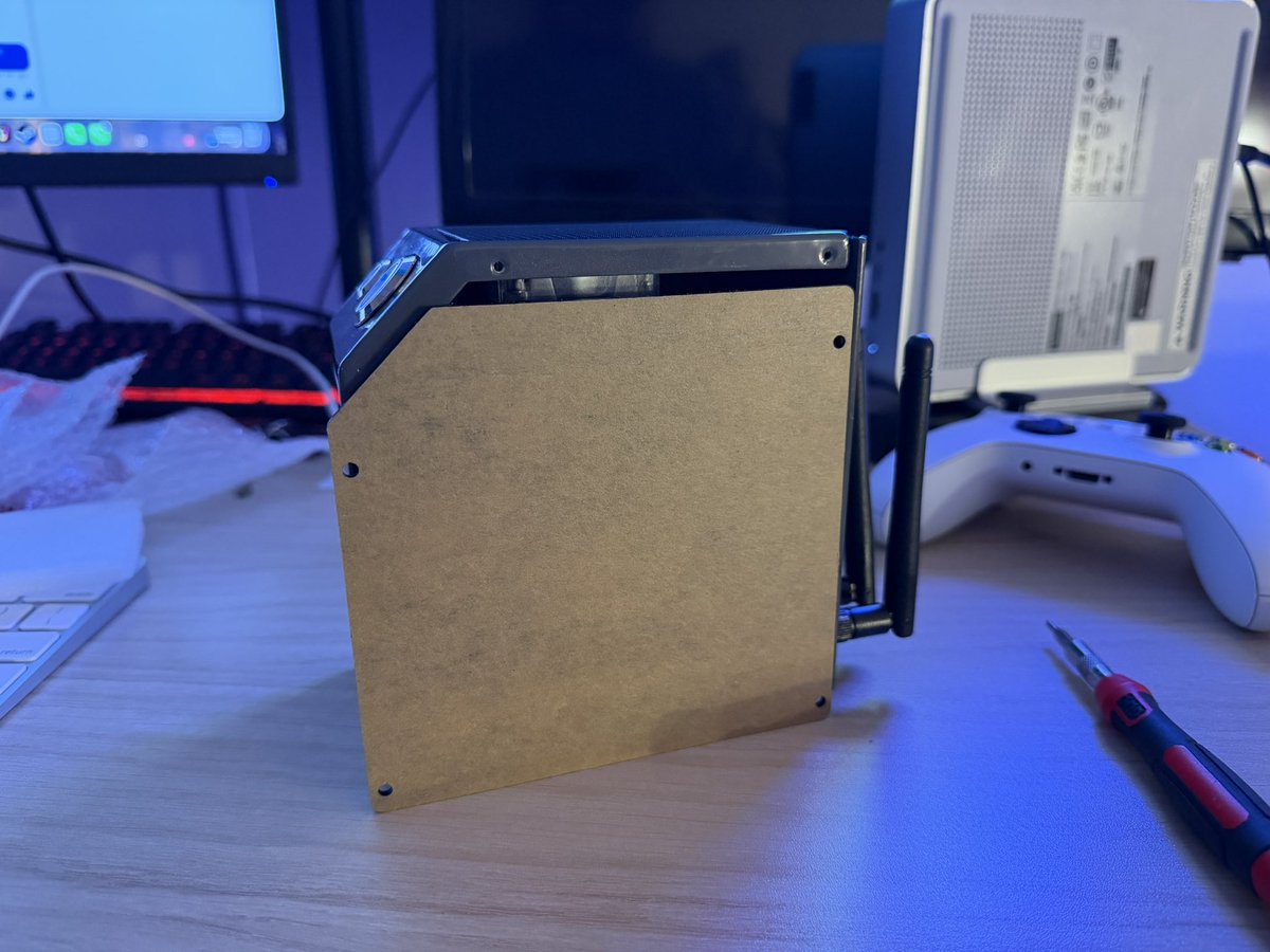 RealDylanSwartz's tweet image. We’re building our first Tier 1 Nodes today with @RogueAITrading, a huge milestone as we gear up to launch our powerful new Trading Software!

Over the next 30 days (give or take a few), we’ll be rolling out node deployments across the network. 🌐

💡 Here’s the best part:
Even…