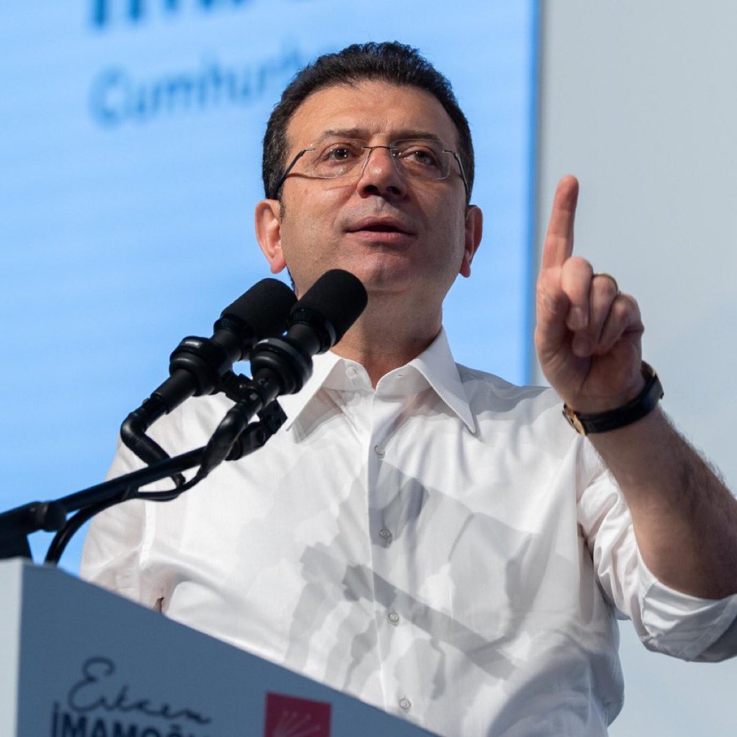 İBB iddianamesinde

— 969 kez “Hatırladığım kadarıyla”
— 774 kez “Bilmiyorum”
— 691 kez “-mışlar, mişler, muşlar”
— 546 kez “Duydum”
— 516 kez “Bildiğim kadarıyla”
— 499 kez “Olabilir”
— 401 kez “Öğrendim”
— 347 kez “Söylemişti”
— 235 kez “Düşünüyorum”
— 136 kez “Olabilirim”
— 83