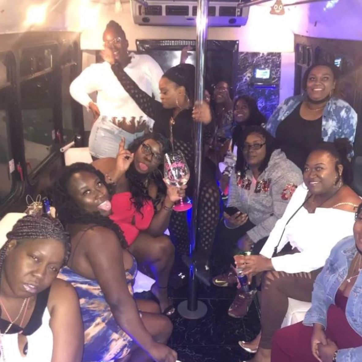 ShishRide_PB's tweet image. Celebrate your way with our ultimate party bus service, where luxury meets excitement for every occasion. Book now and make your memories unforgettable!
#PartyBusService
shuttlebusjacksonville.com/about