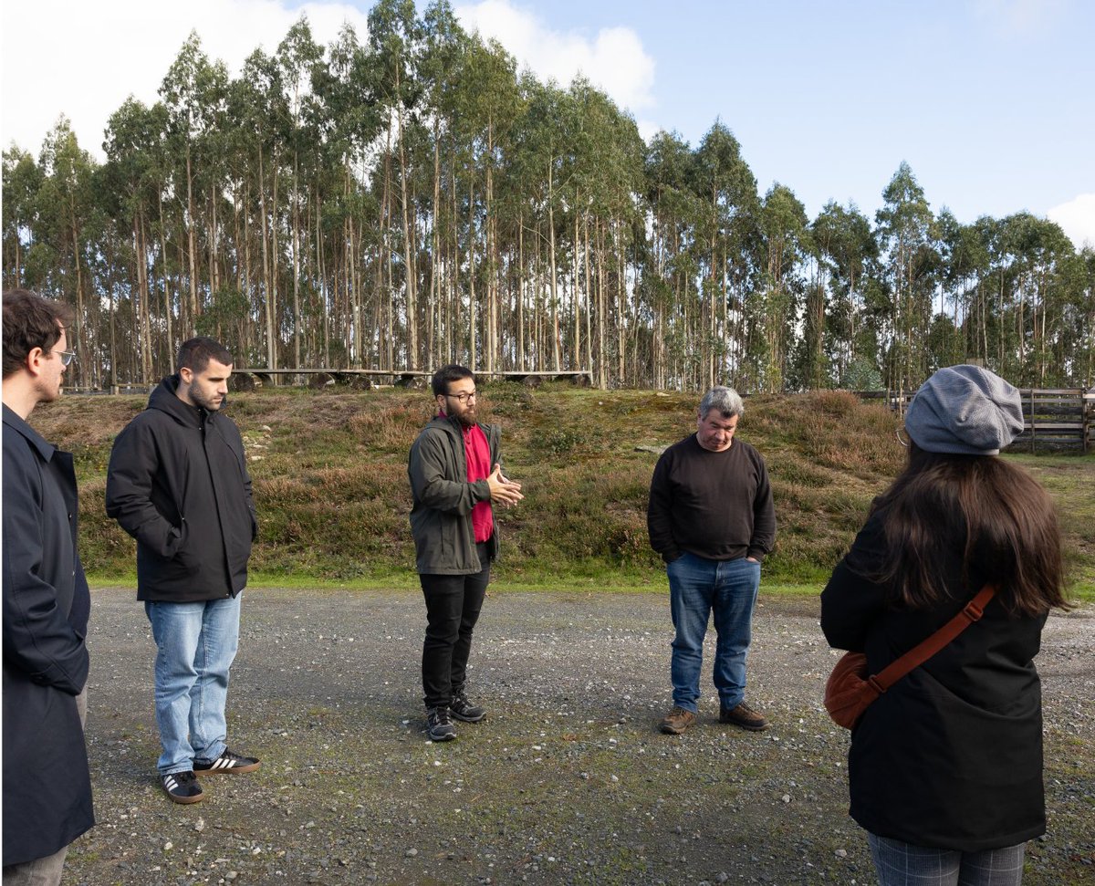 LEBarbanza's tweet image. Este sábado pasado coñecimos dúas experiencias inspiradoras de xestión forestal: o Monte Demostrativo do Pico Sacro, en Boqueixón, e a Comunidade de Montes do Carballo, en Friol. 🌳

#ProyectosPRTR #PlanDeRecuperación #NextGenerationEU @FBiodiversidad