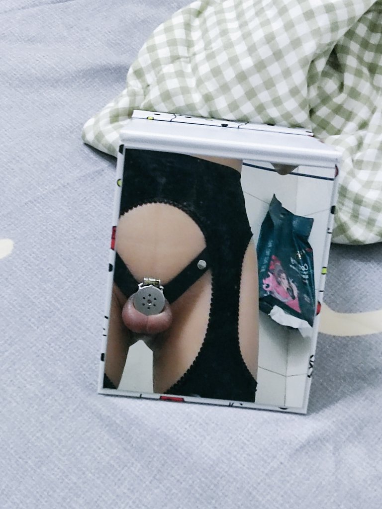 godlike769's tweet photo. 为什么我的屁股怎么小😢＃男娘      ＃伪娘 https://t.co/cSR5cimK6w