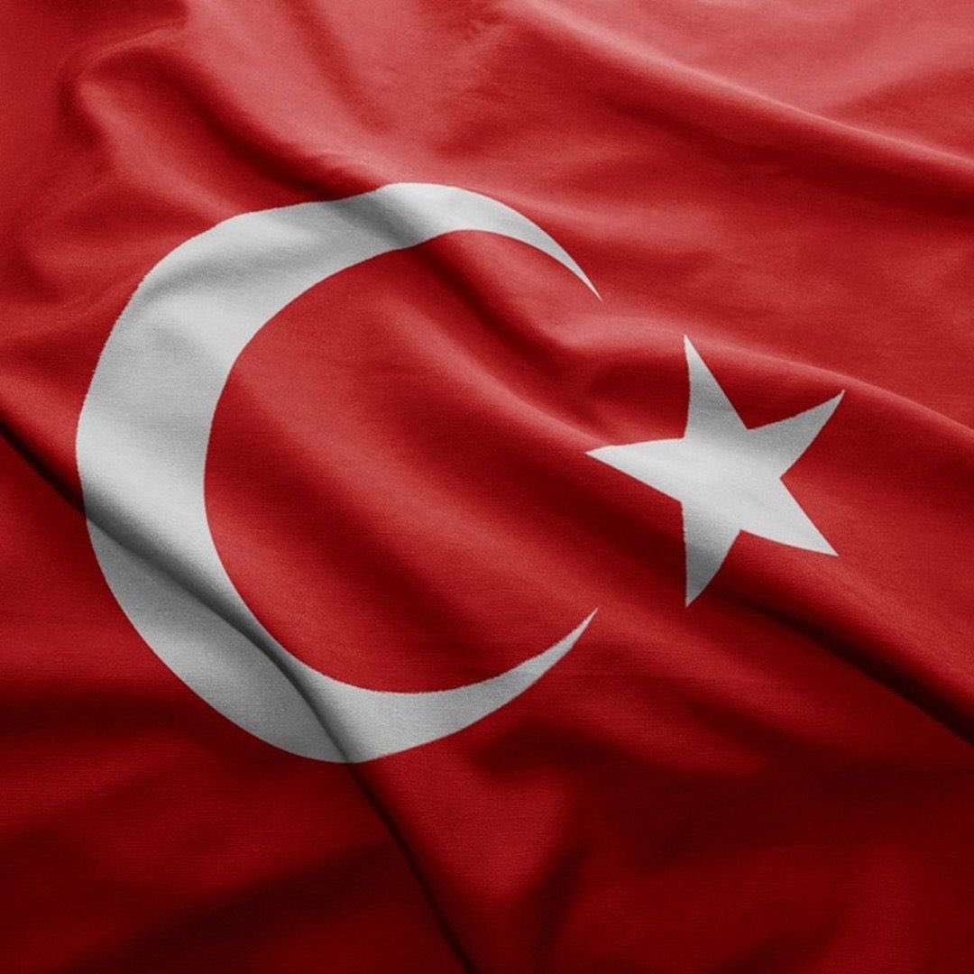 Türk Hava Kuvvetleri'ne ait C-130 tipi kargo uçağının Azerbaycan'dan Türkiye'ye dönerken düştüğünü derin üzüntü ile öğrendik. Bu elim olayda hayatını kaybeden değerli meslektaşlarım aziz şehitlerimize Allah'tan rahmet diliyorum. Allah ailelerine be bizlere sabırlar versin.