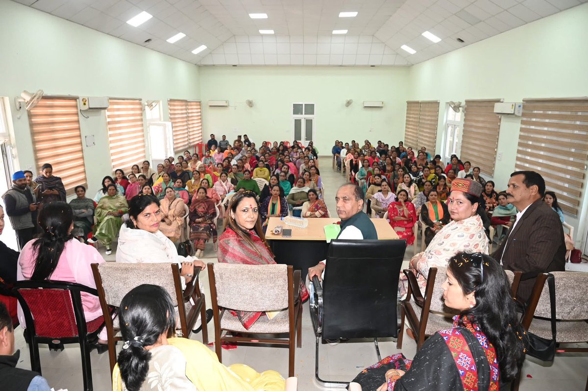 krishnathakurh's tweet image. आज भारतीय जनता पार्टी महिला मोर्चा जिला परिचय बैठक में मुख्य रूप से नेता प्रतिपक्ष पूर्व मुख्यमंत्री आदरणीय जयराम ठाकुर जी ,महिला मोर्चा प्रदेश अध्यक्षा डेजी ठाकुर जी, महामंत्री कमलेश जी विशेष रूप से उपस्थित रही