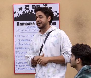 news_all4's tweet image. Honestly, Gaurav absolutely owned that task — the precision, the delivery, the confidence… everything was on point! 🔥👏

No one could’ve done it better! ❤️💥

#GauravKhanna #BiggBoss19 #BB19 #BB19LiveFeed #BiggBoss