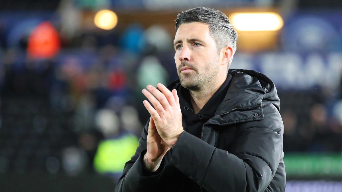 עד יום שבת רוב אדוארדס אימן את מידלסברו, ליאם מאנינג אימן את נוריץ׳ ואלן שיהאן אימן את סוונסי.

מאז אדוארדס עזב בשביל וולבס, מאנינג פוטר ביום ראשון ועכשיו פוטר גם אלן שיהאן!

כאוס צ׳מפיונשיפ במיטבו 🐐🐐🐐