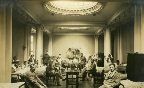 NCLalumni's tweet image. Lest we forget ❤️ 

This Remembrance Day, we look back through the university archives and reflect on the impact the First World War had on our campus and community 👉  bit.ly/4nMRSRm