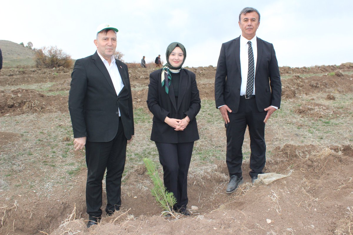 🌱Geleceğe Nefes Oluyoruz🌳

11 Kasım Milli Ağaçlandırma Günü,  “Geleceğe Nefes Ol” kampanyası kapsamında düzenlenen fidan dikme etkinliğine katılim sağladık 
Daha yeşil, daha yaşanabilir bir Kadışehri için fidan dikmeye ve doğaya sahip çıkmaya devam ediyoruz 🌿