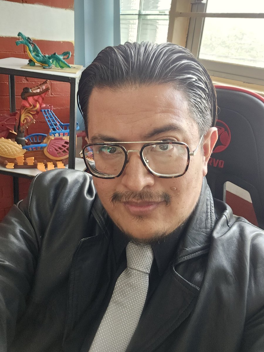 jorge_valeriog's tweet photo. Listo para la clase! https://t.co/Z1PwWUSSZF