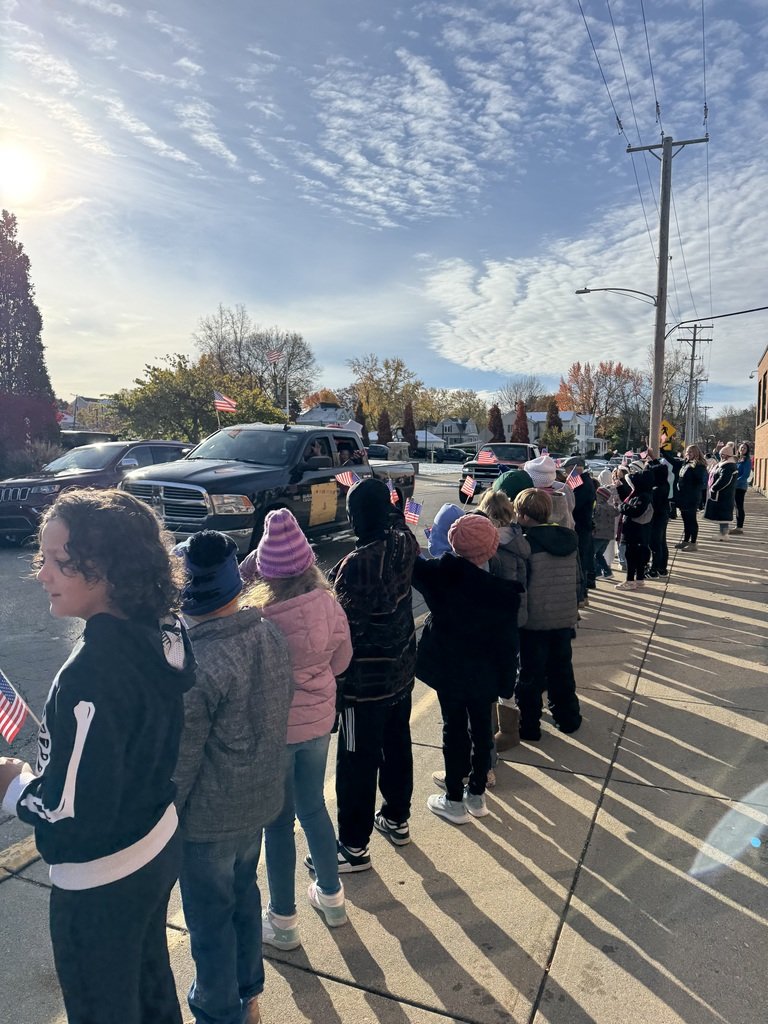 KinderPrincipal's tweet photo. Kinder Intermediate School students participated in a parade for our community Veterans today.  Thank you for your service!! https://t.co/TMs8U5B95t