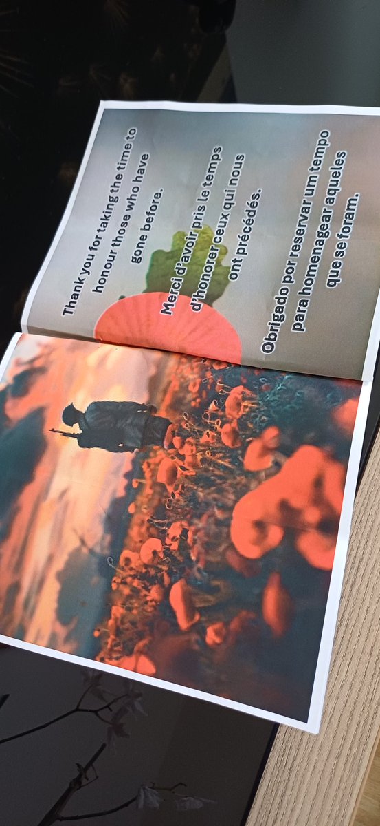 BEembassyBrazil's tweet photo. 🕊️ O Dia do Armistício marca o fim da Primeira Guerra Mundial.
Agradecemos à Embaixada do Canadá pela cerimônia em memória daqueles que deram suas vidas pela paz e pela liberdade. 🇧🇪🤝🇨🇦
#LestWeForget #ArmisticeDay https://t.co/TnQ1t2tVUb