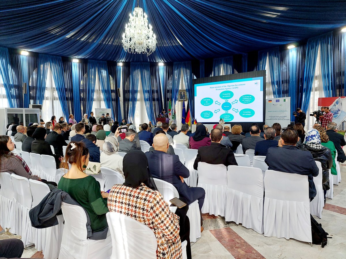UEenAlgerie's tweet image. Le jumelage 🇩🇿🇪🇺🇩 lancé ce mardi permettra de : 
✅ renforcer les capacités techniques de l’#AAPI 
✅ moderniser ses outils de gestion et de promotion 
✅ améliorer l’accompagnement des investisseurs 
✅ favoriser l’attraction des investissements créateurs de valeurs et d&apos;emploi