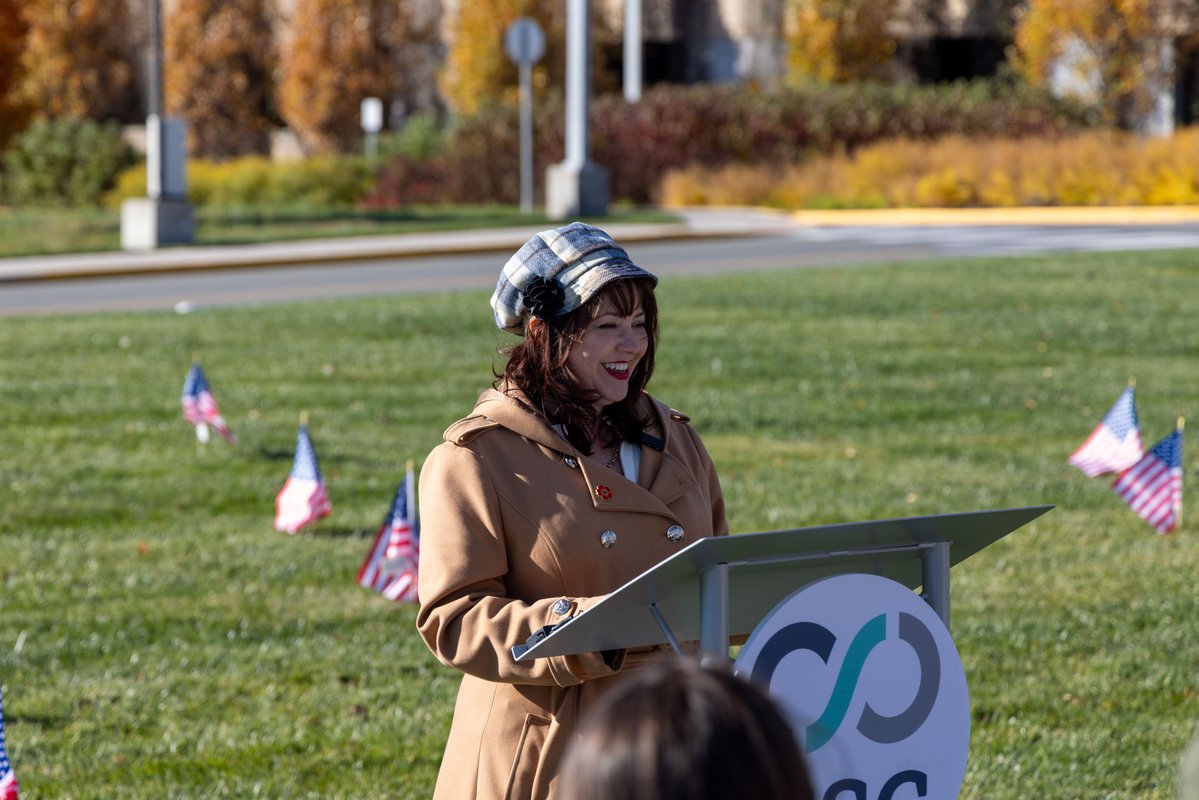 CSCGlobal's tweet image. We’re proud to honor veterans through our annual Sponsor a Flag initiative. Each flag at our Wilmington HQ represents a veteran recognized by a CSC colleague.

Thank you for your courage, service, and sacrifice.

#VeteransDay #CSC #CSCGivesBack