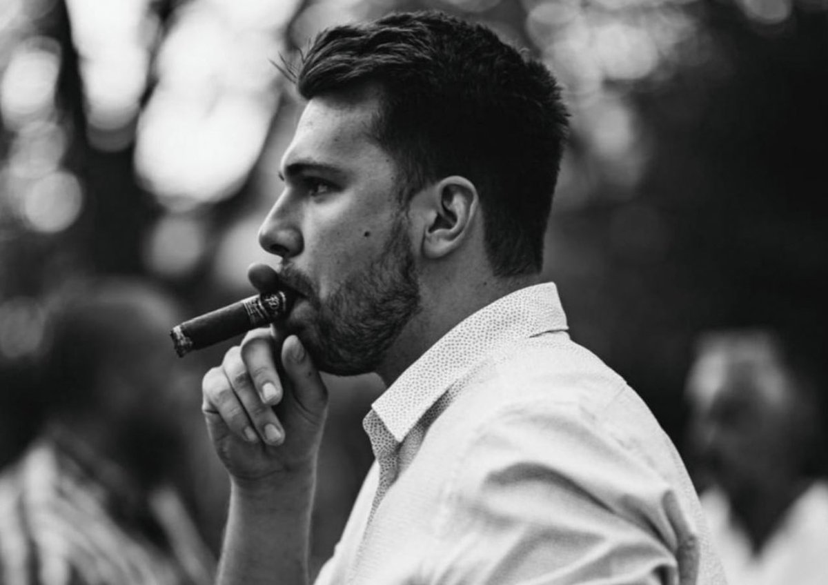 BrickCenter_'s tweet image. Luka Doncic has been spotted smoking that Nico pack