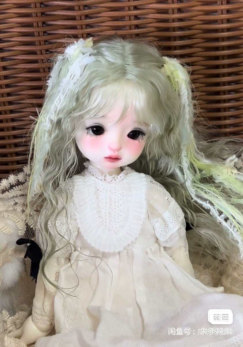 Mamim0_0's tweet photo. #트인덕장터
유딩이 하드캡 모헤어 가발 판매합니다!
시엔위에서 첫눈에 반해 구매한 가발입니다..아직도 너무 예쁘지만 급전이라 판매합니다...🥲 아끼느라 많이 씌우지 못했어요.....불시에 글이 내려갈 수 있습니다...

운미포 20000원(편택+3500원) https://t.co/Fzi7MLKzOa