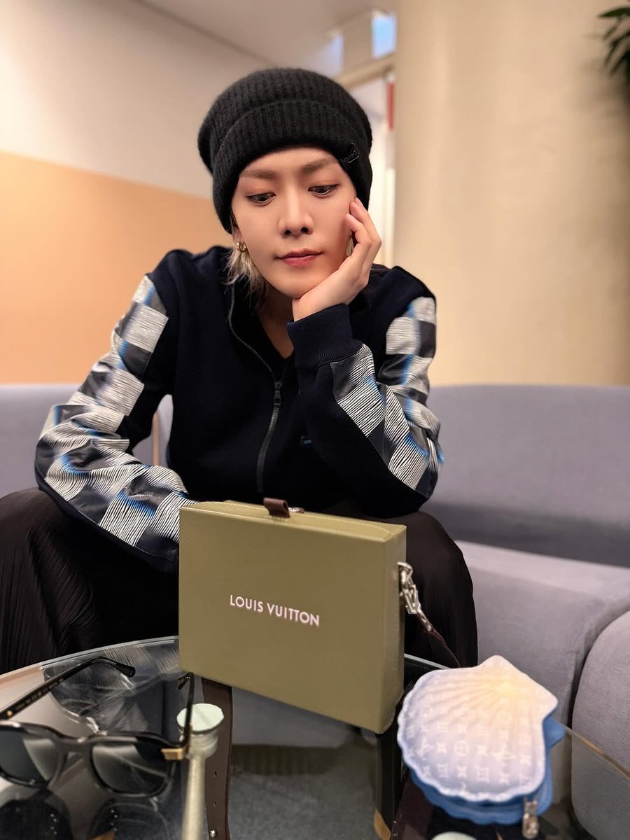 yutamx's tweet photo. 251111 | #YUTAGRAM
Actualización de #YUTA en Instagram
🔗 https://t.co/Hdnb83ttgD
#中本悠太 https://t.co/zuCaZxxchc