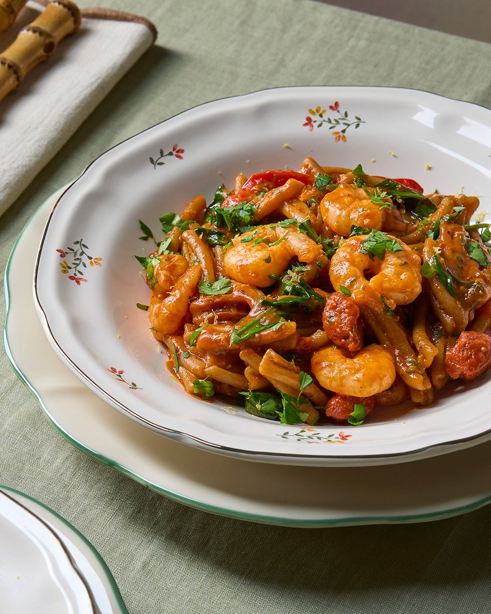 MindfulChefUK's tweet photo. Don’t miss our limited edition Signature Dine In range 🧑‍🍳

It’s your final chance to serve up something extra special, from a creamy mushroom &amp; truffle gnocchi to tender sirloin and all the little touches that make a night in feel like a night out. Final orders 25th November. https://t.co/HEZvWIZKsI