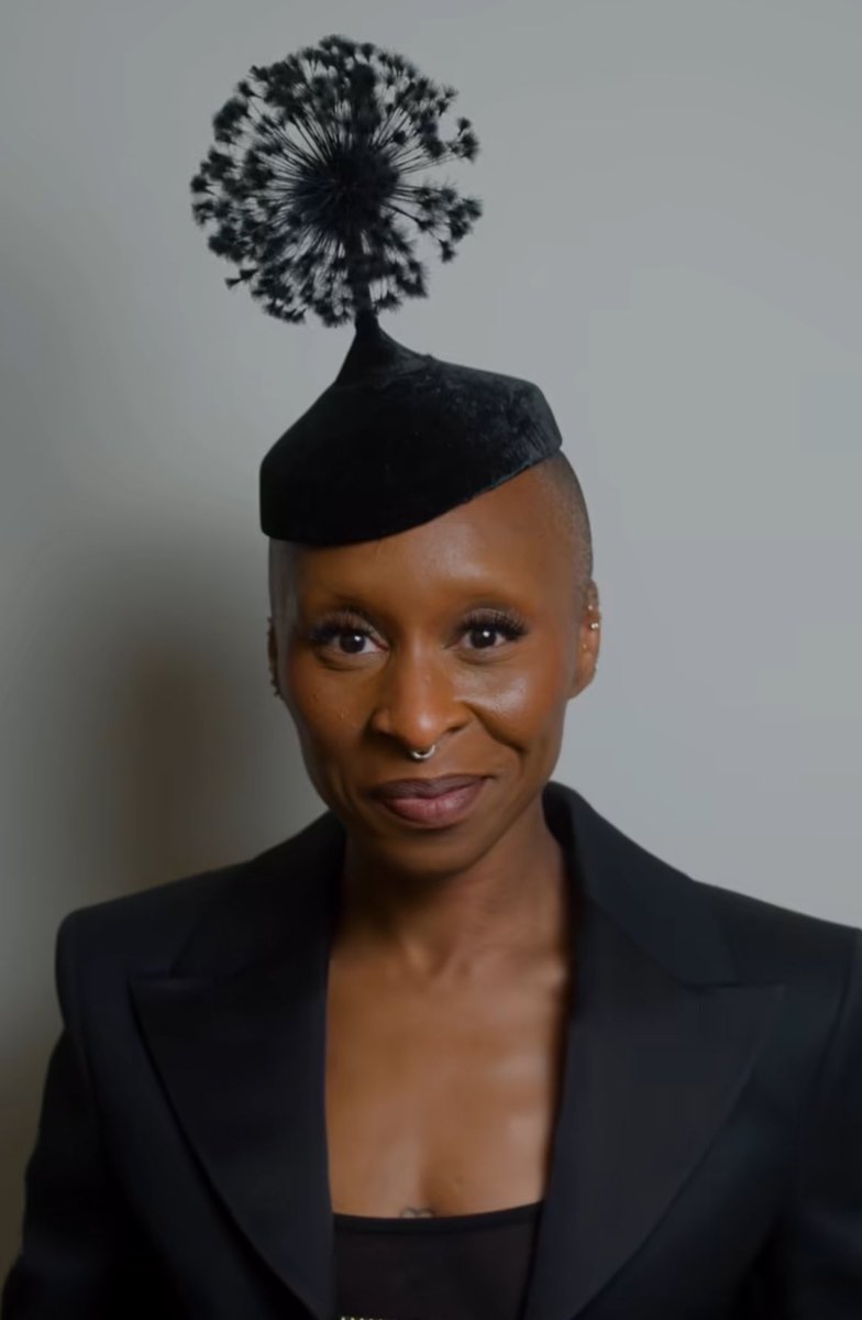 Cynthia Erivo reunites with her lost hat.